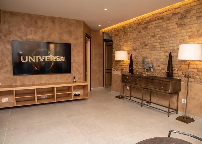 Sopra Mura Luxury Town House